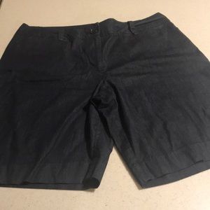 Ann Taylor “Jean” shorts 10 curvy